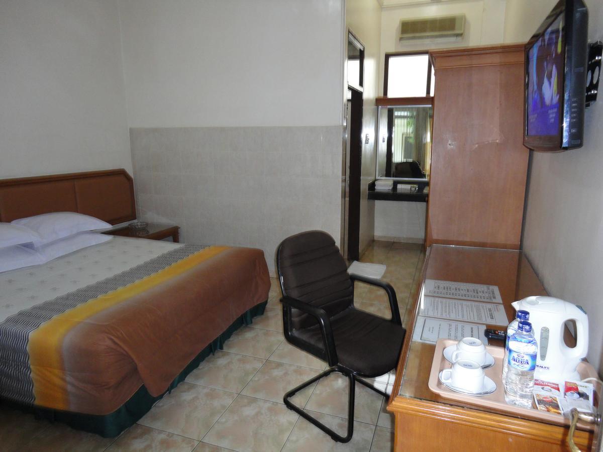 Langensari Hotel Cirebon Extérieur photo