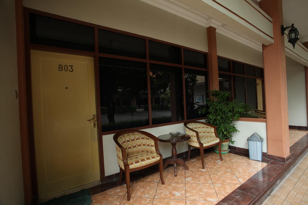Langensari Hotel Cirebon Extérieur photo